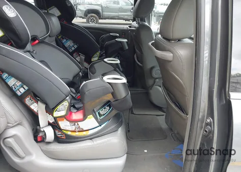 2010 Honda Odyssey Ex-L z USA, uszkodzony, nr VIN 5FNRL3H73AB091558